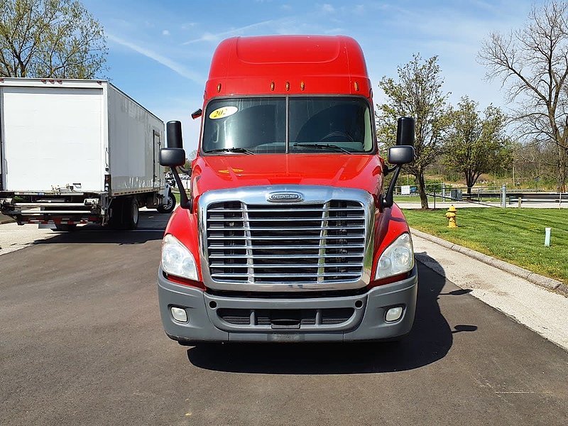 2020 Freightliner CASCADIA 125